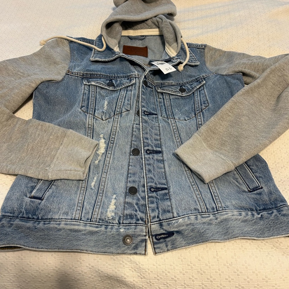 Abercrombie & Fitch Jean jacket men’s small new with tags